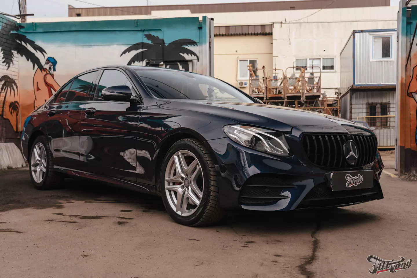 Частичный окрас и антихром для Mercedes E53